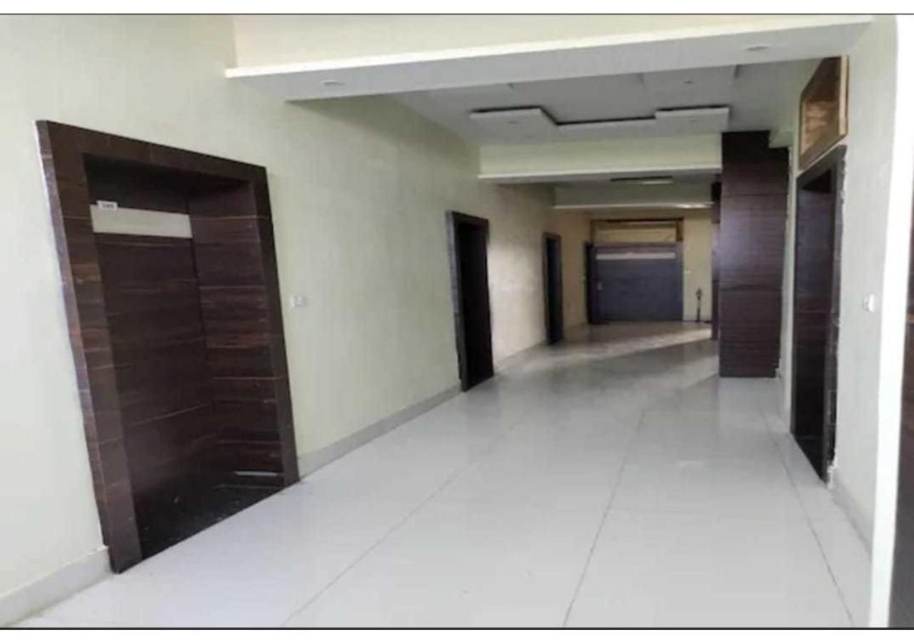Hotel Parag Palace Jabalpur Buitenkant foto